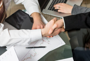 Oddłużanie firm – na czym polega?