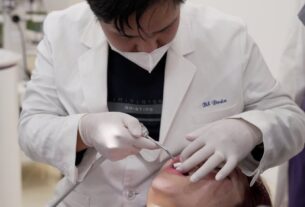 Wybielanie zębów przed ślubem – kiedy wykonać zabieg?