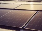 Co dzieje się z nadwyżką prądu z fotowoltaiki, gdy magazyn energii jest pełny?